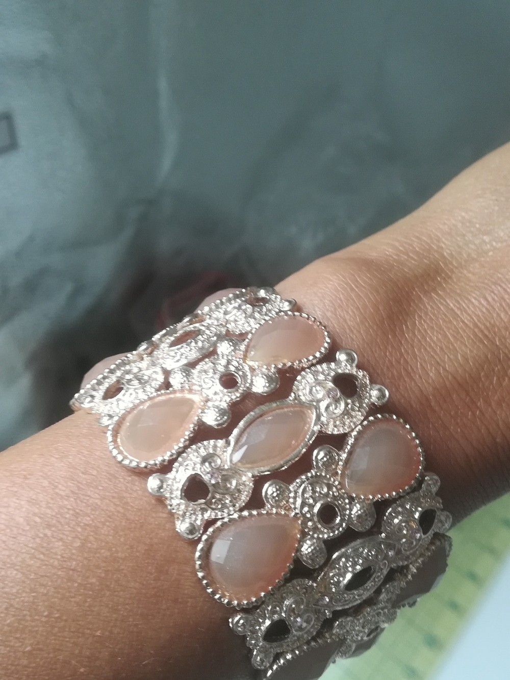 Elegant Silver-tone Peach Teardrop Statement Bracelet